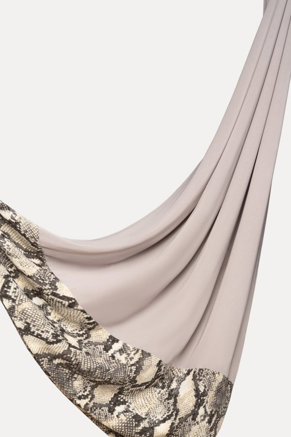 Print-Edge Hijab - Pewter on Sale